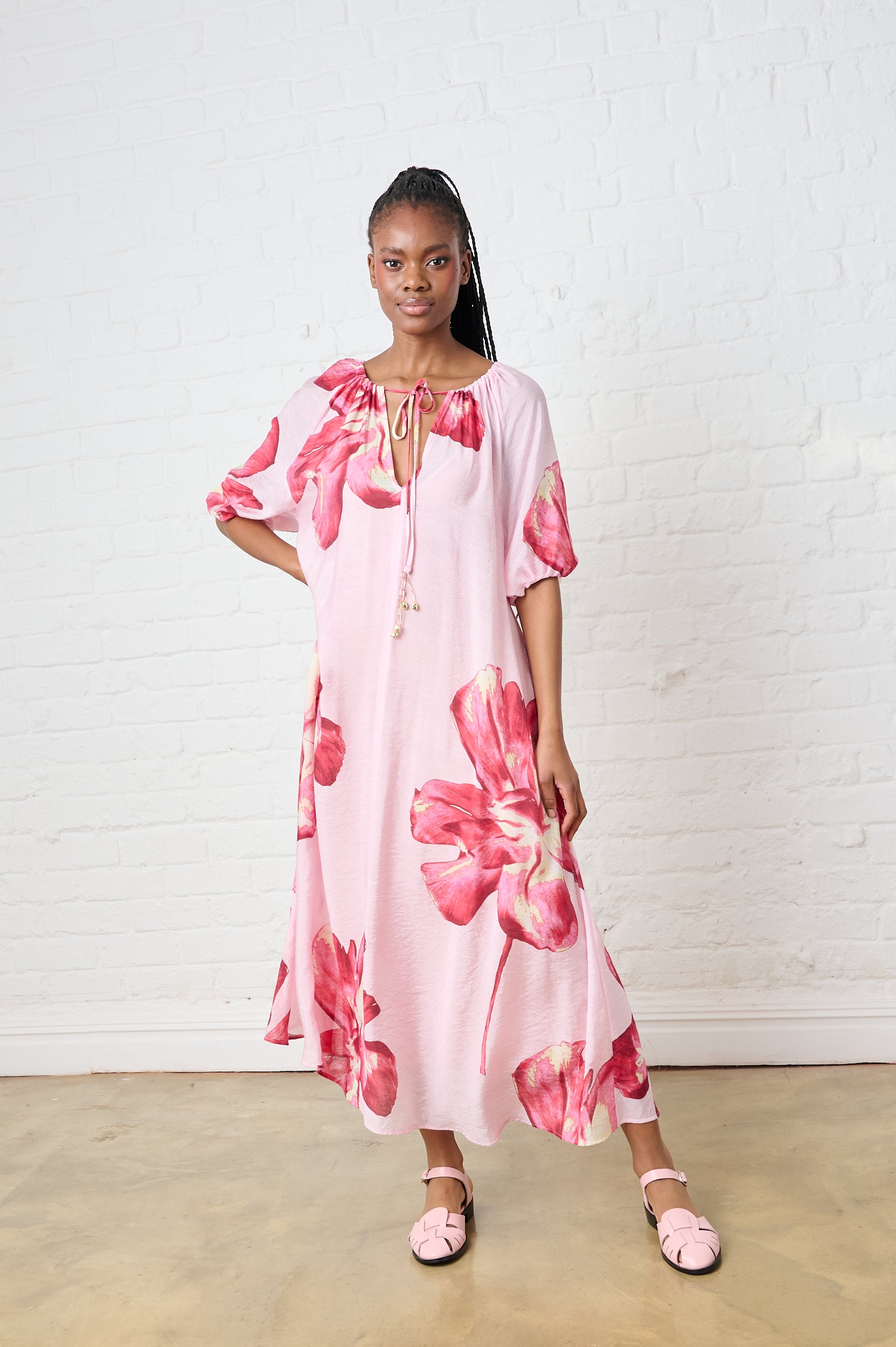 The Maxi Flow Tunic in Soft Bloom