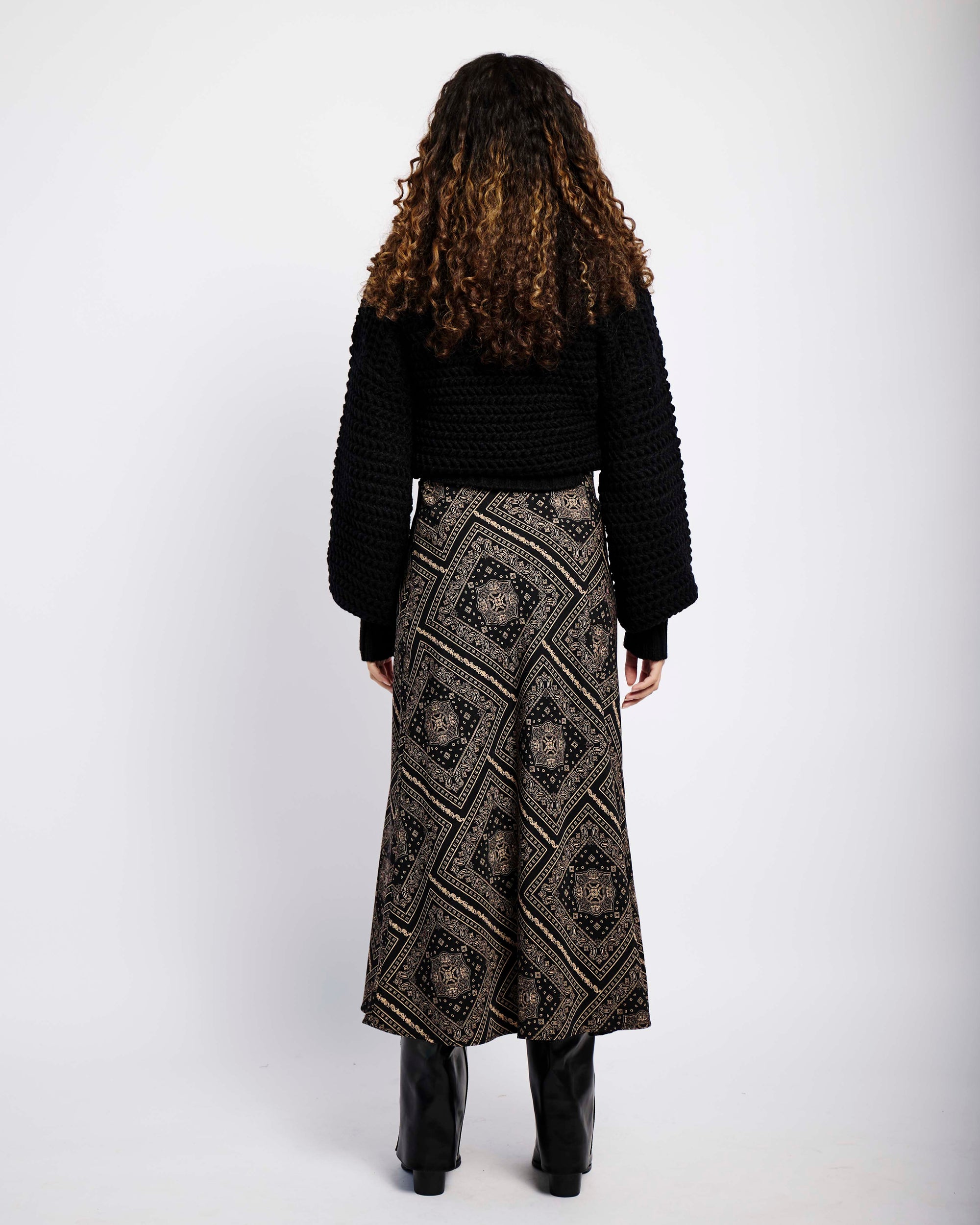 Chunky Loose Knit Jumper - Me&B