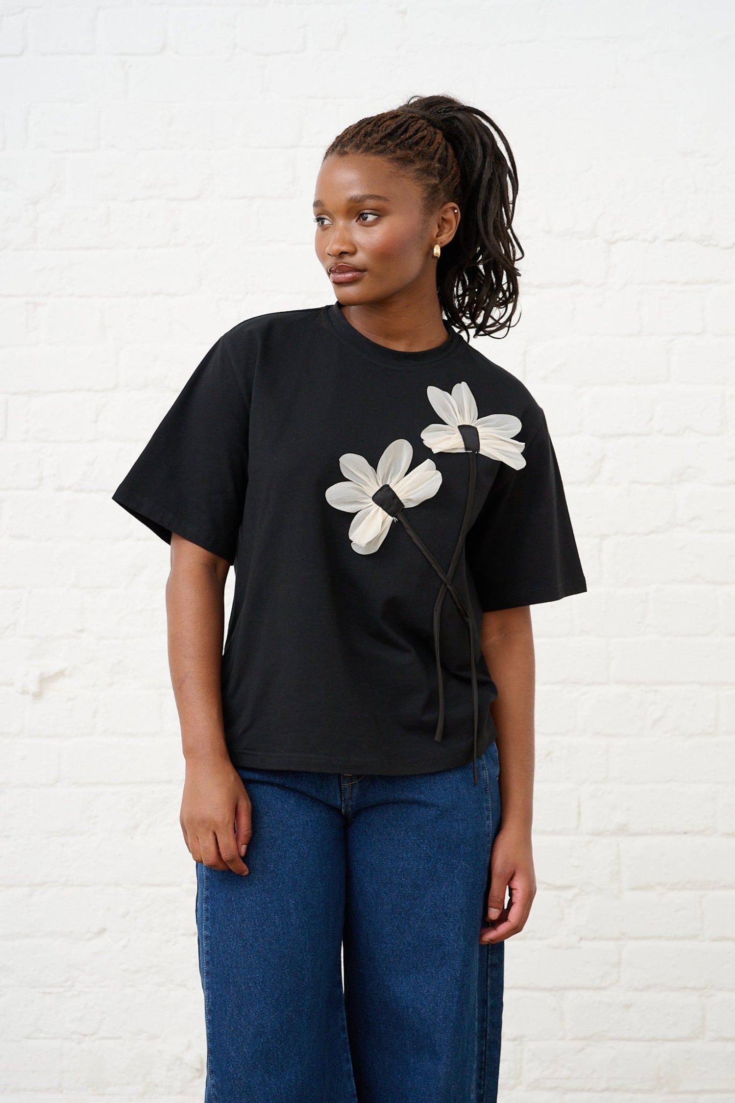 Ultimate Tee with 3D Flowers – Me&B