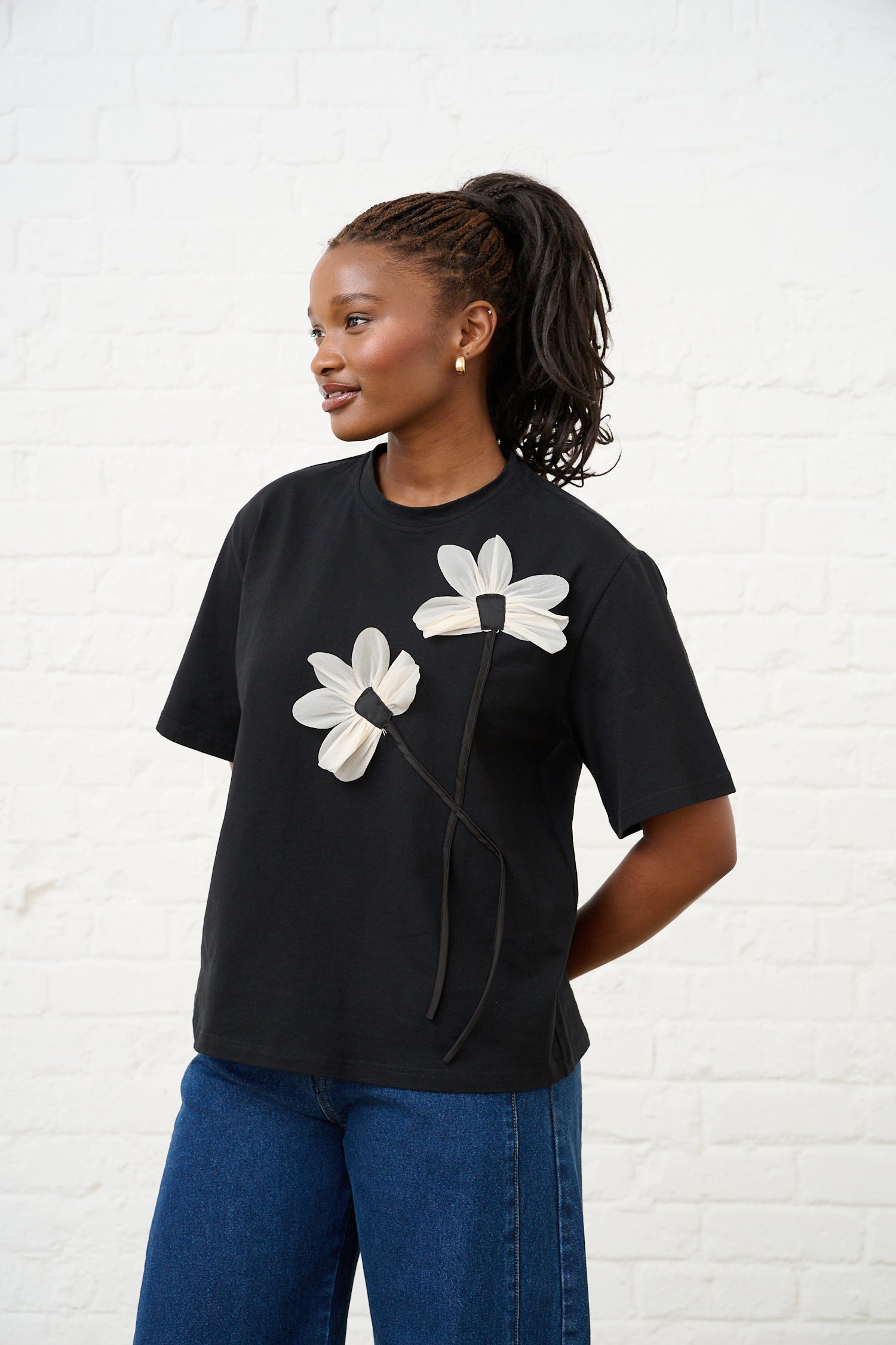 Ultimate Tee with 3D Flowers – Me&B
