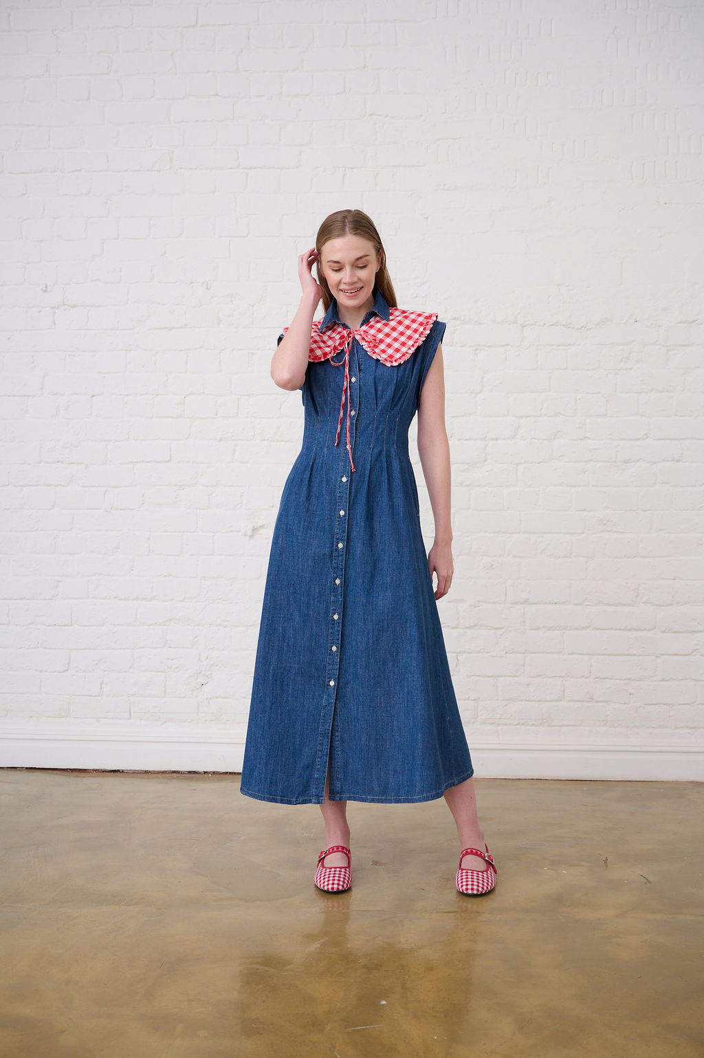 Detachable red gingham collar