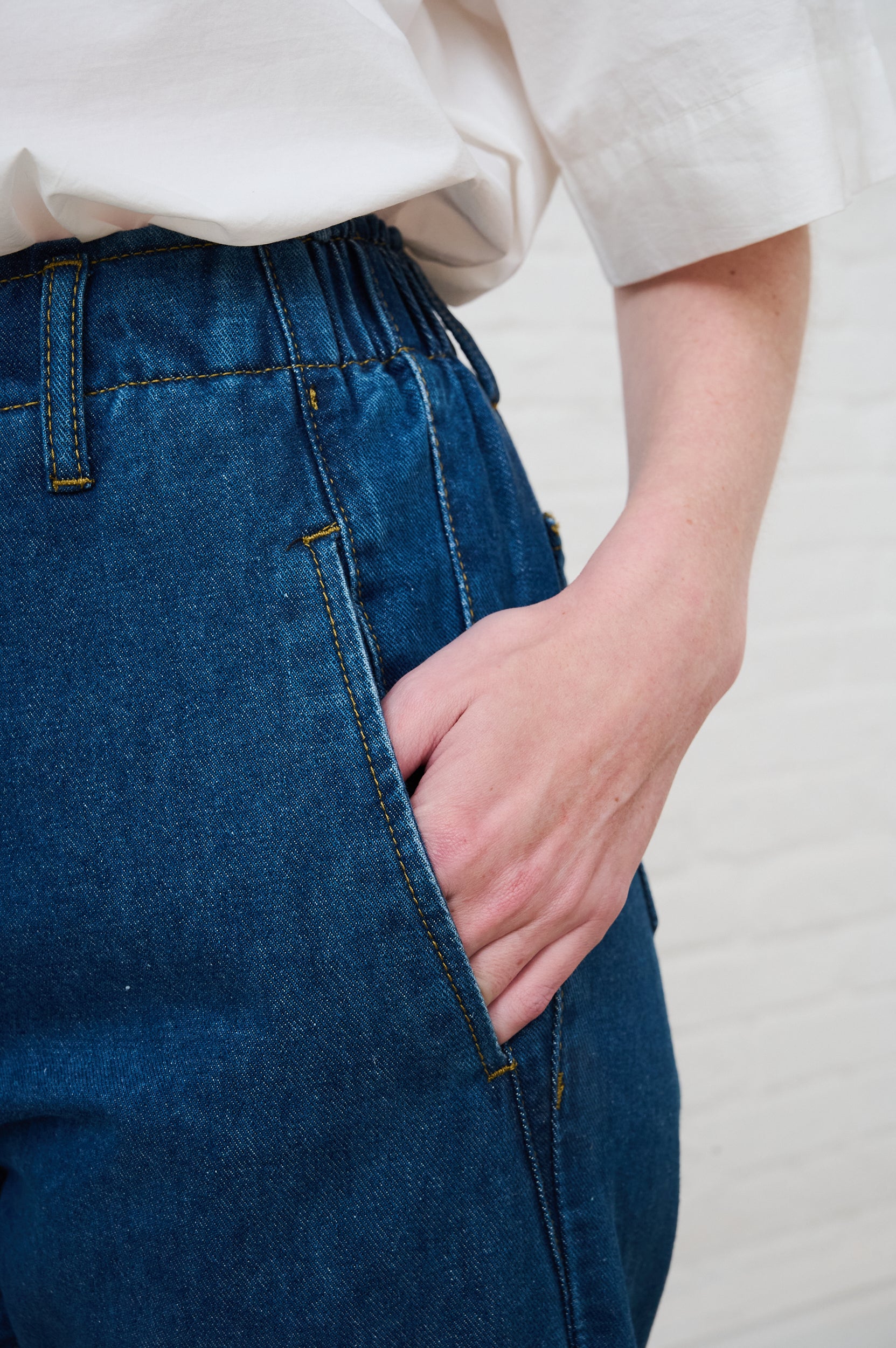 The Mom Jean in Mid Blue