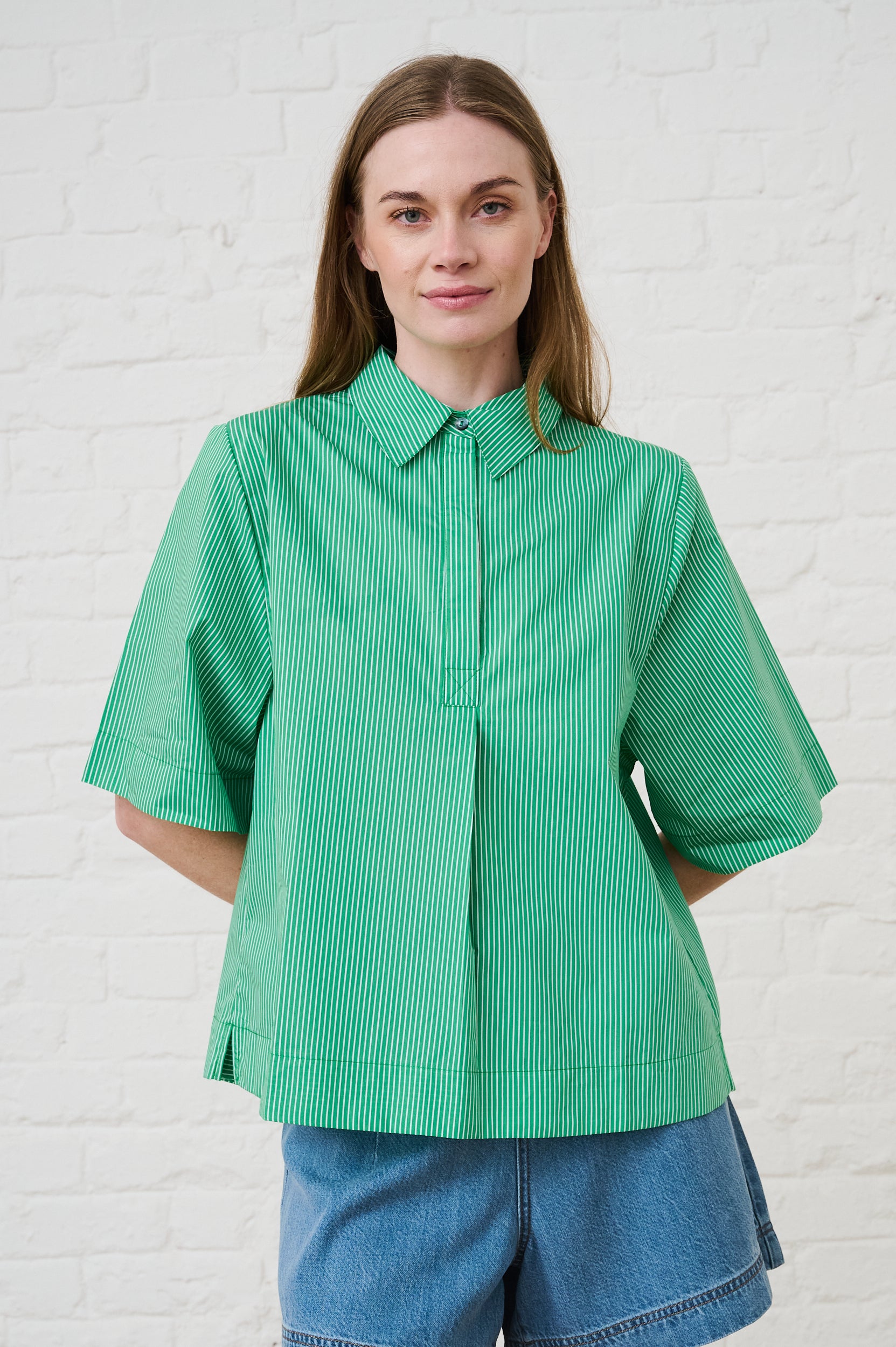 Cotton Boxy Shirt in Green Stripe
