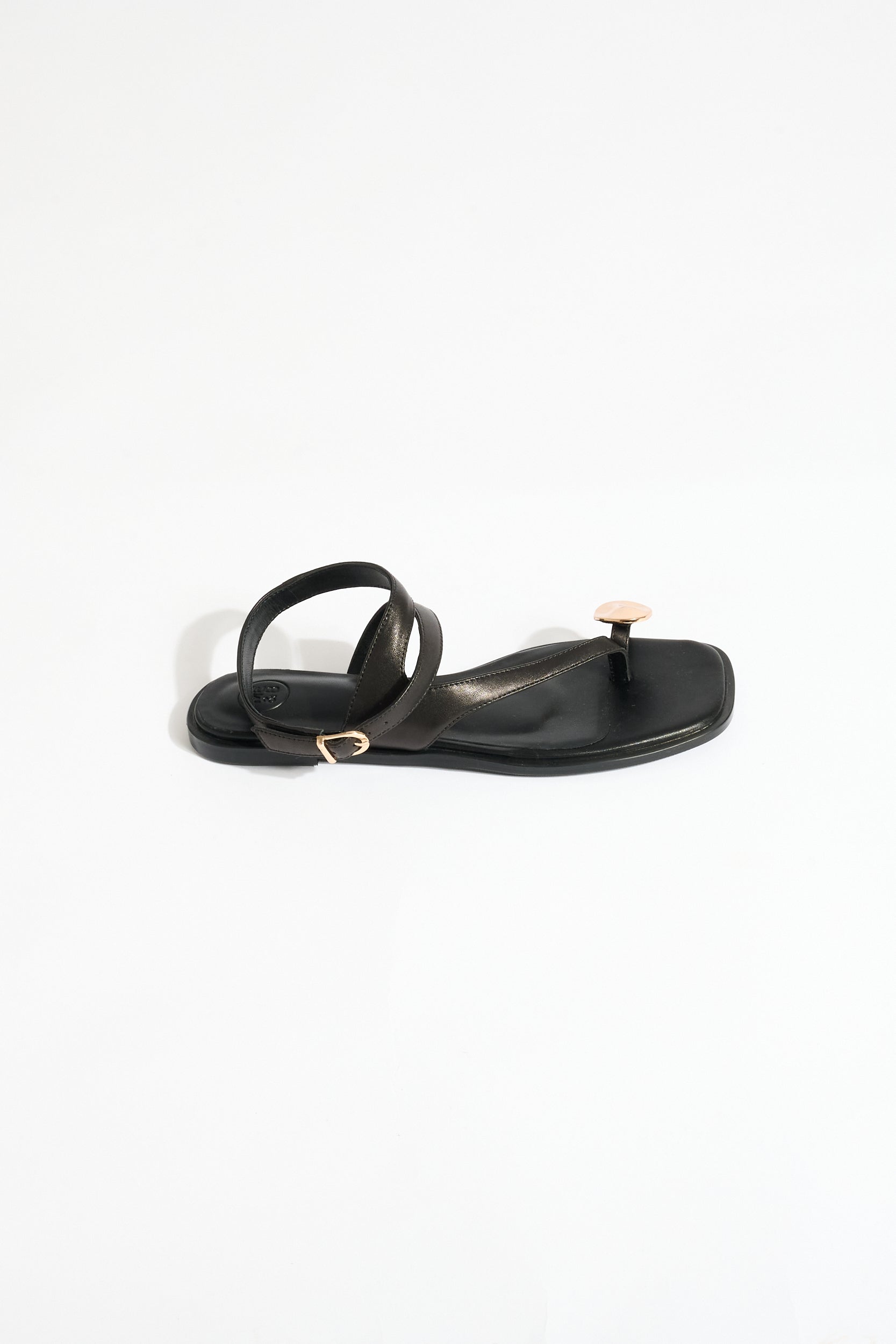 Luxe Crossover Sandal in Black