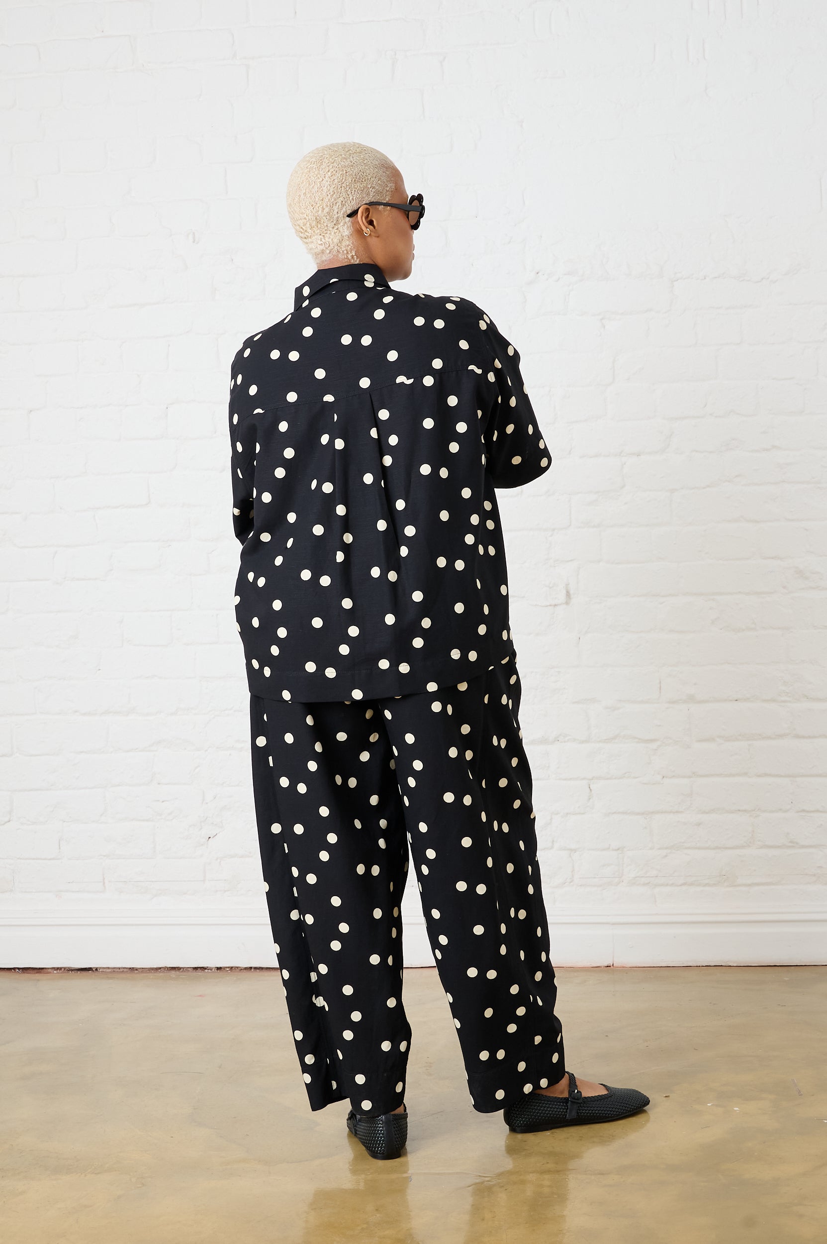 Tencel Twill Barrel Leg in Black Spot