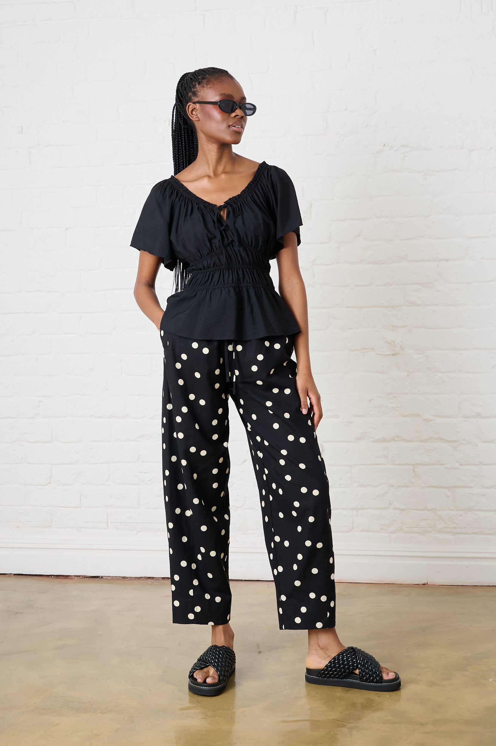 Tencel Twill Barrel Leg in Black Spot