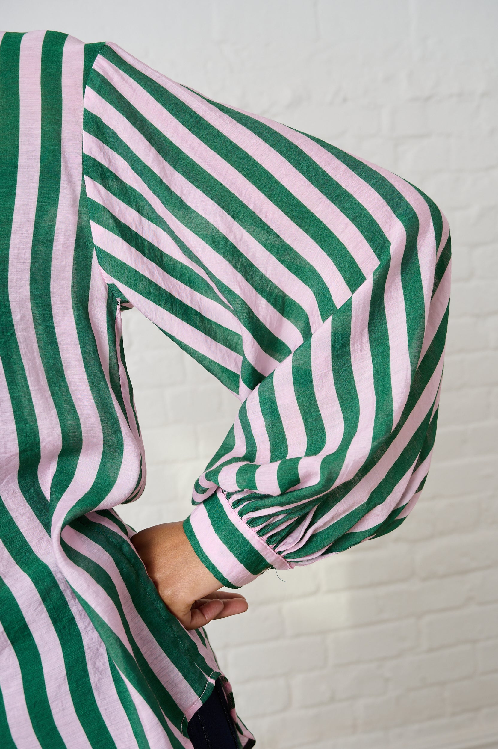 Bellow Sleeve Shirt in Green/Soft Pink Stripe