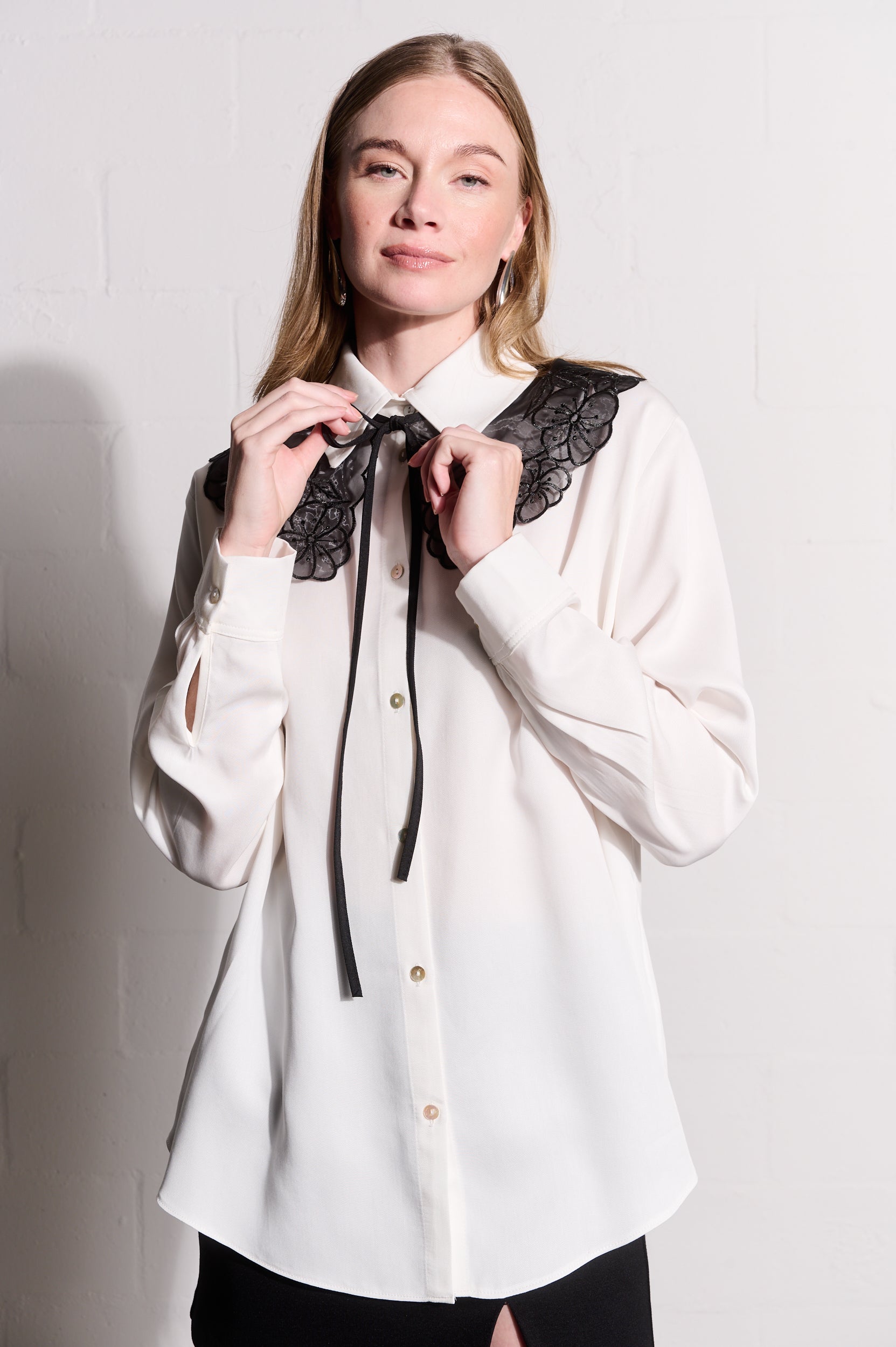 Detachable Lace Collar in Black