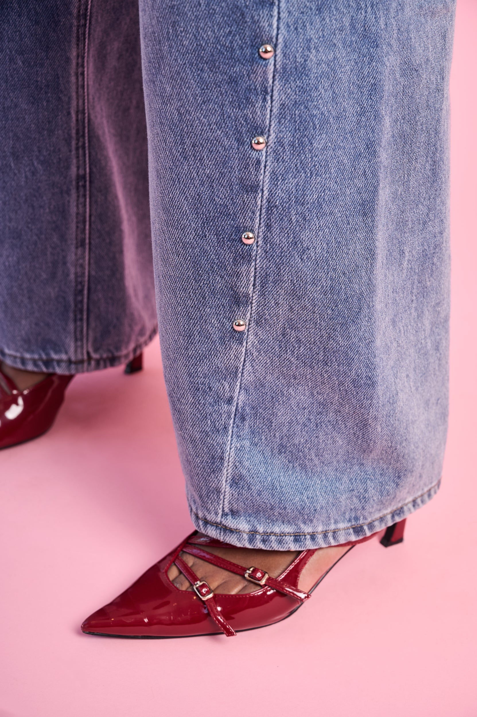 Wide Leg Jeans with Studs in Medium Blue