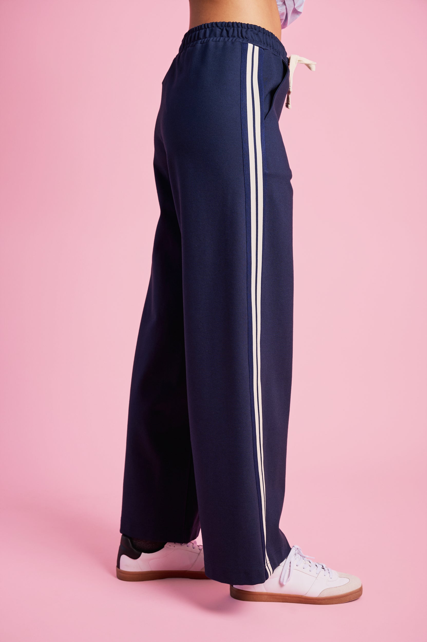 Ponti Pant with Contrast Rib in Ink/Milk