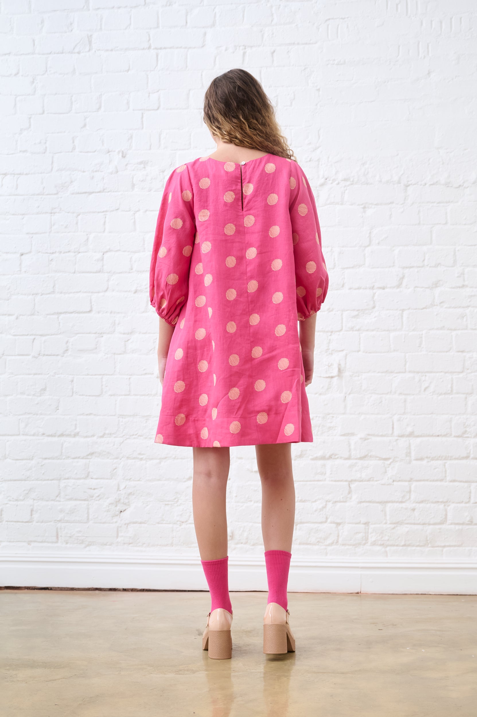 The XO dress in Spot linen