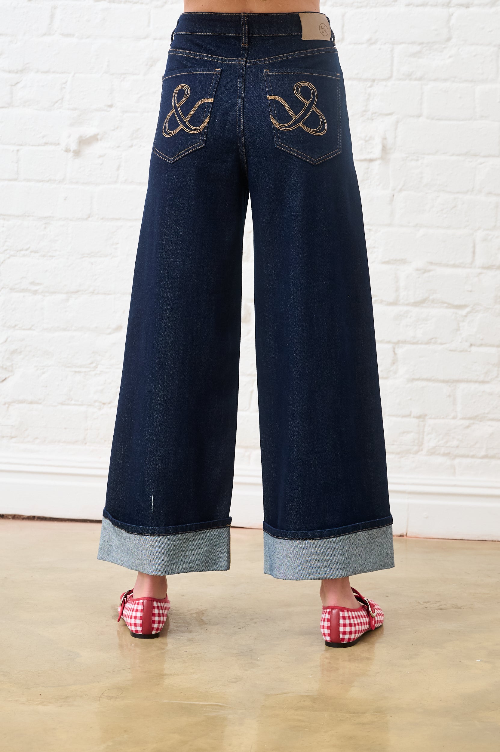 Turn Up Stretch Jean in Dark Wash
