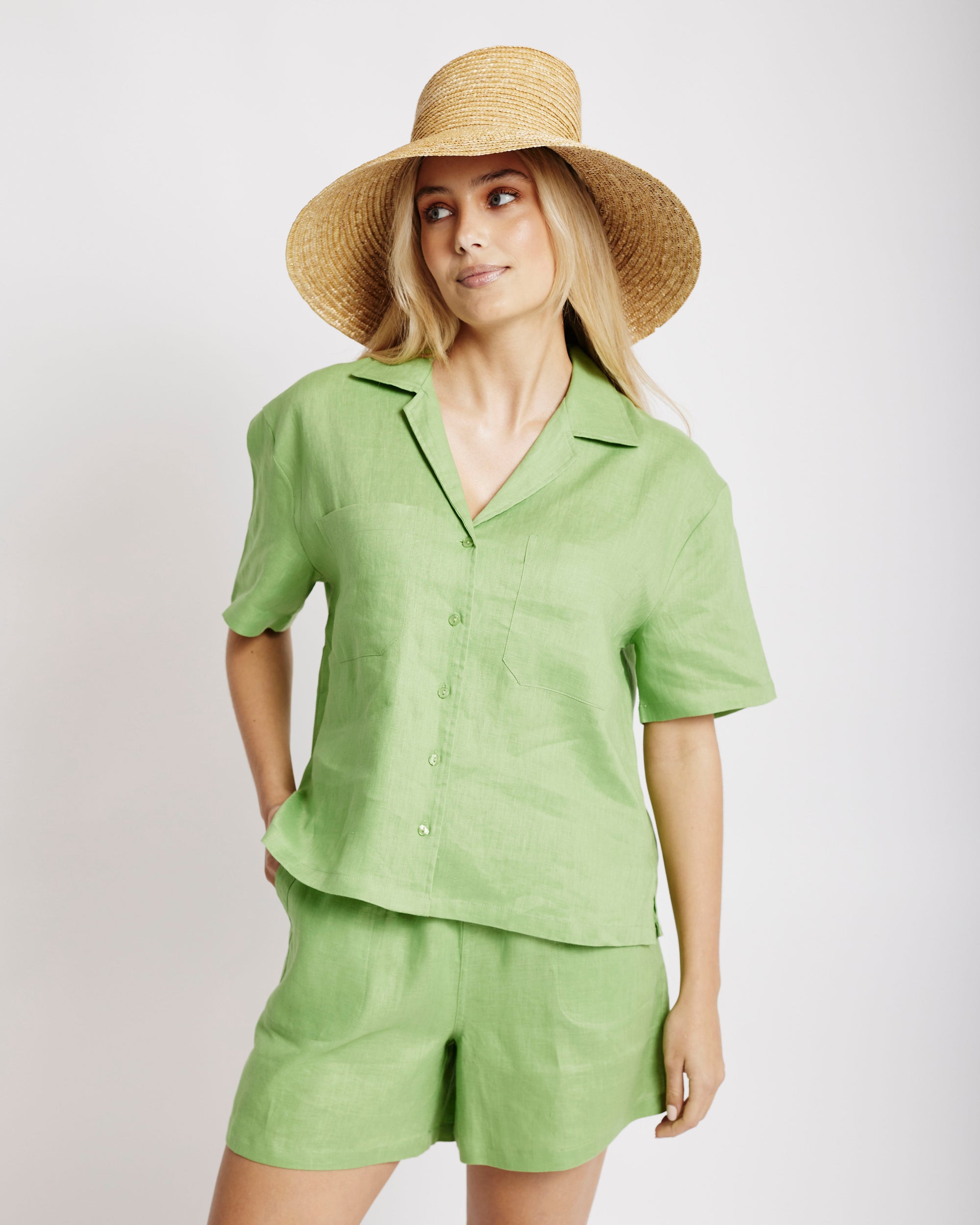 Me&B: Living in Linen