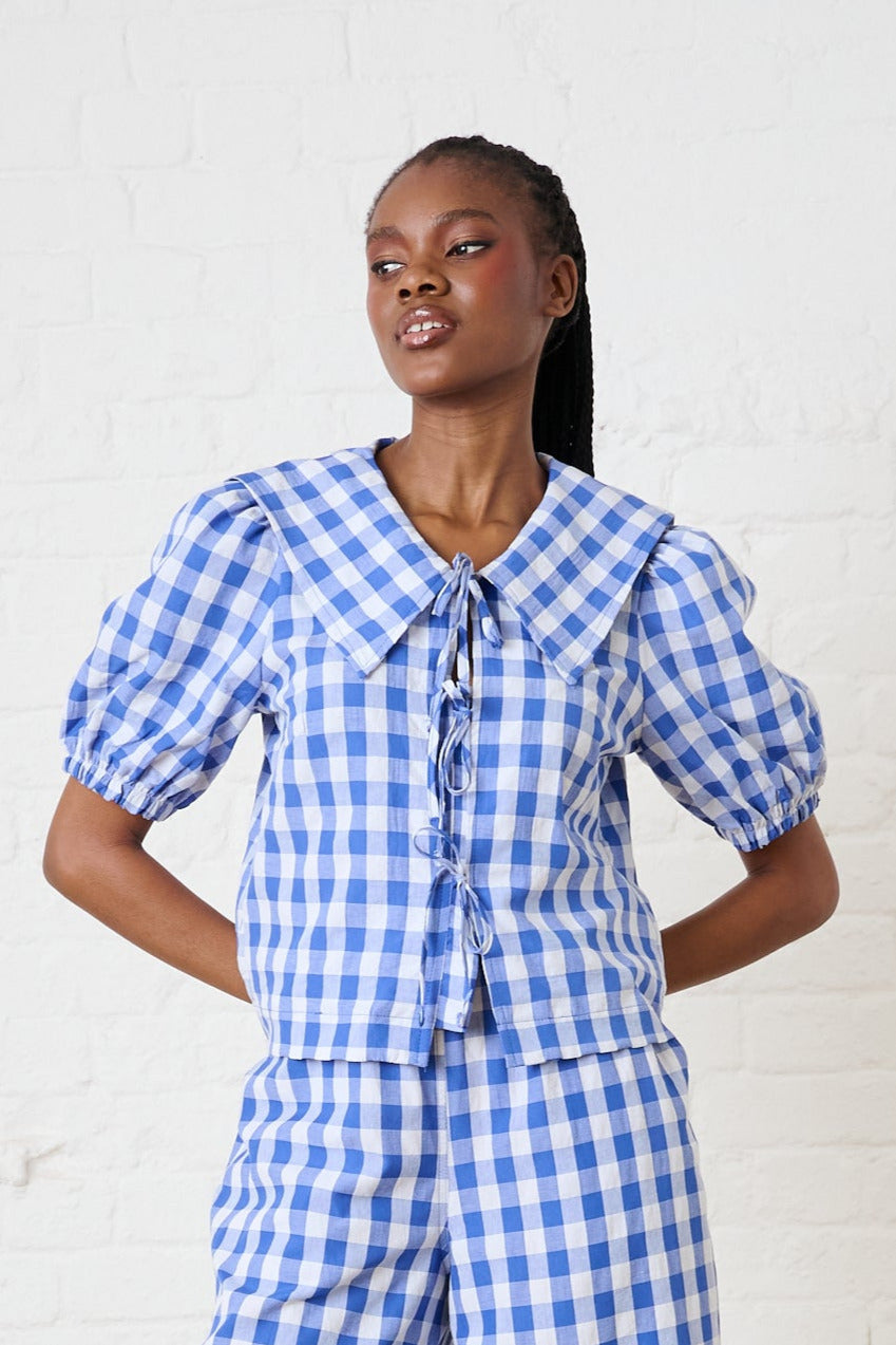 SHIRTS & BLOUSES