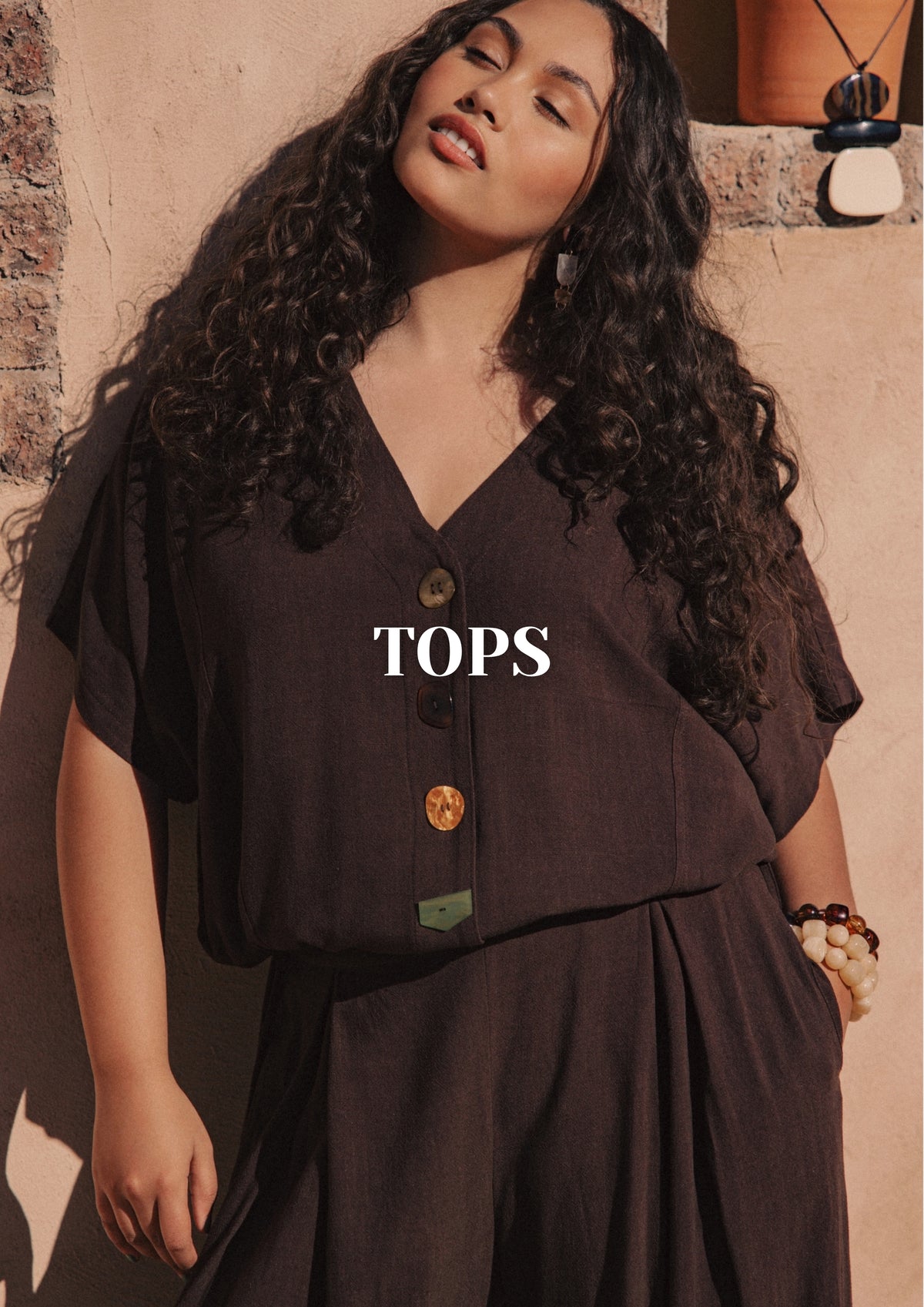 TOPS & TEES