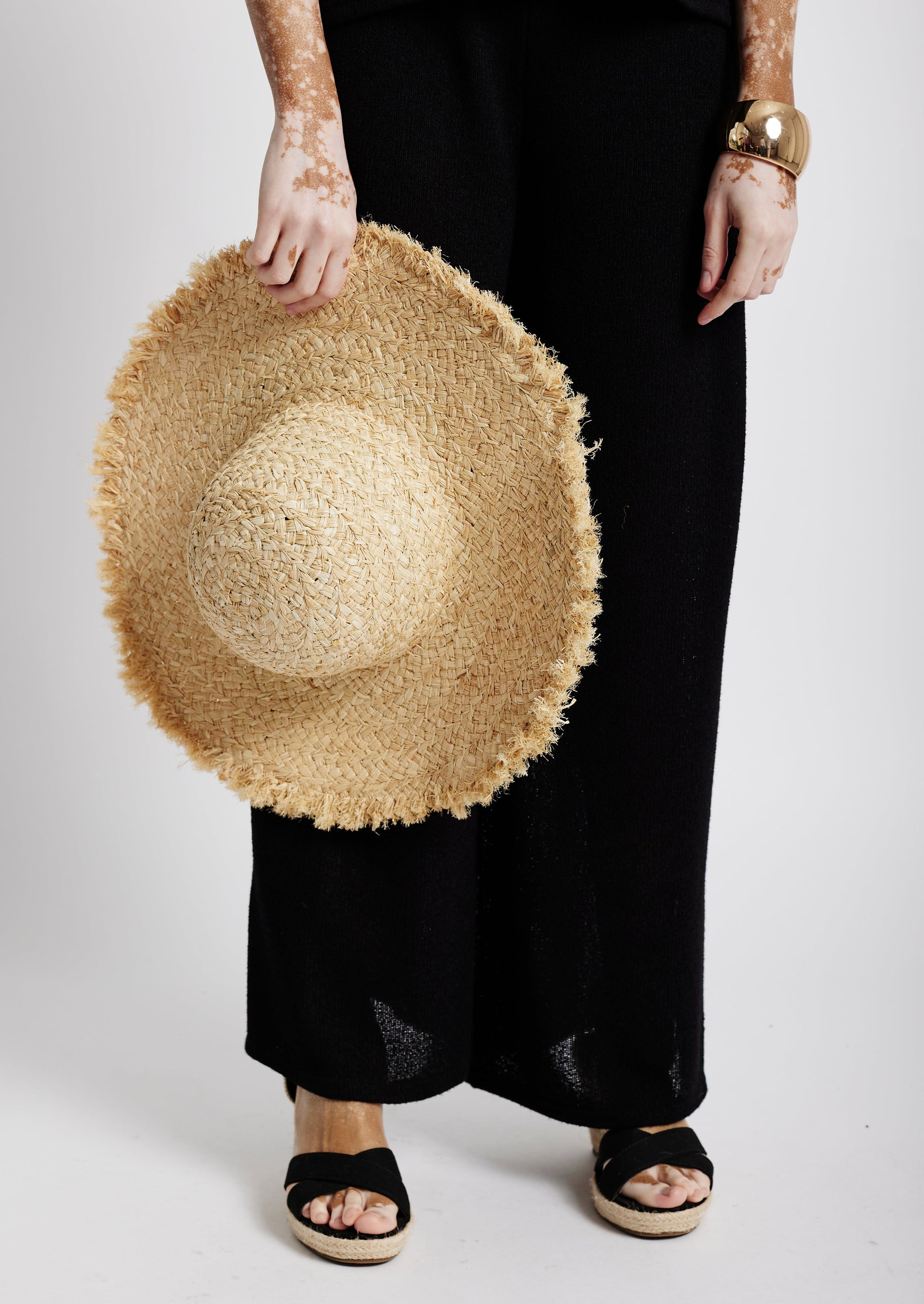Big Straw Hat in Natural - Me&B