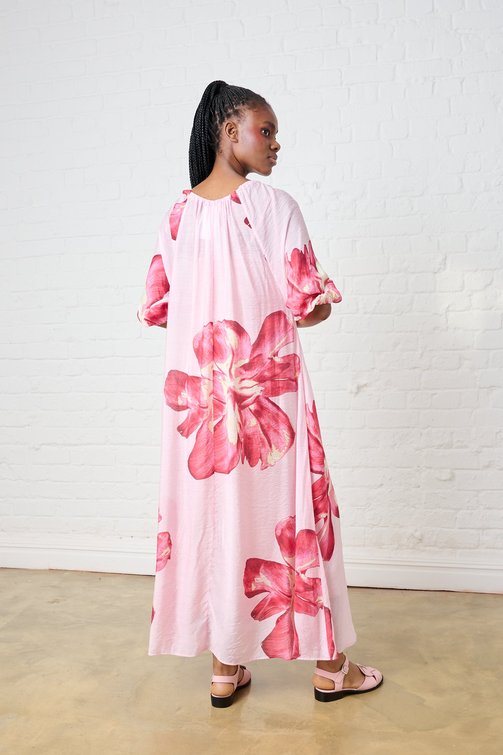 The Maxi Flow Tunic in Soft Bloom