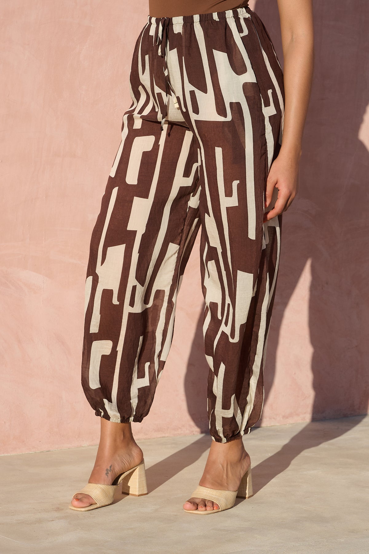 Ballon shape Harem pant in ChocBanana
