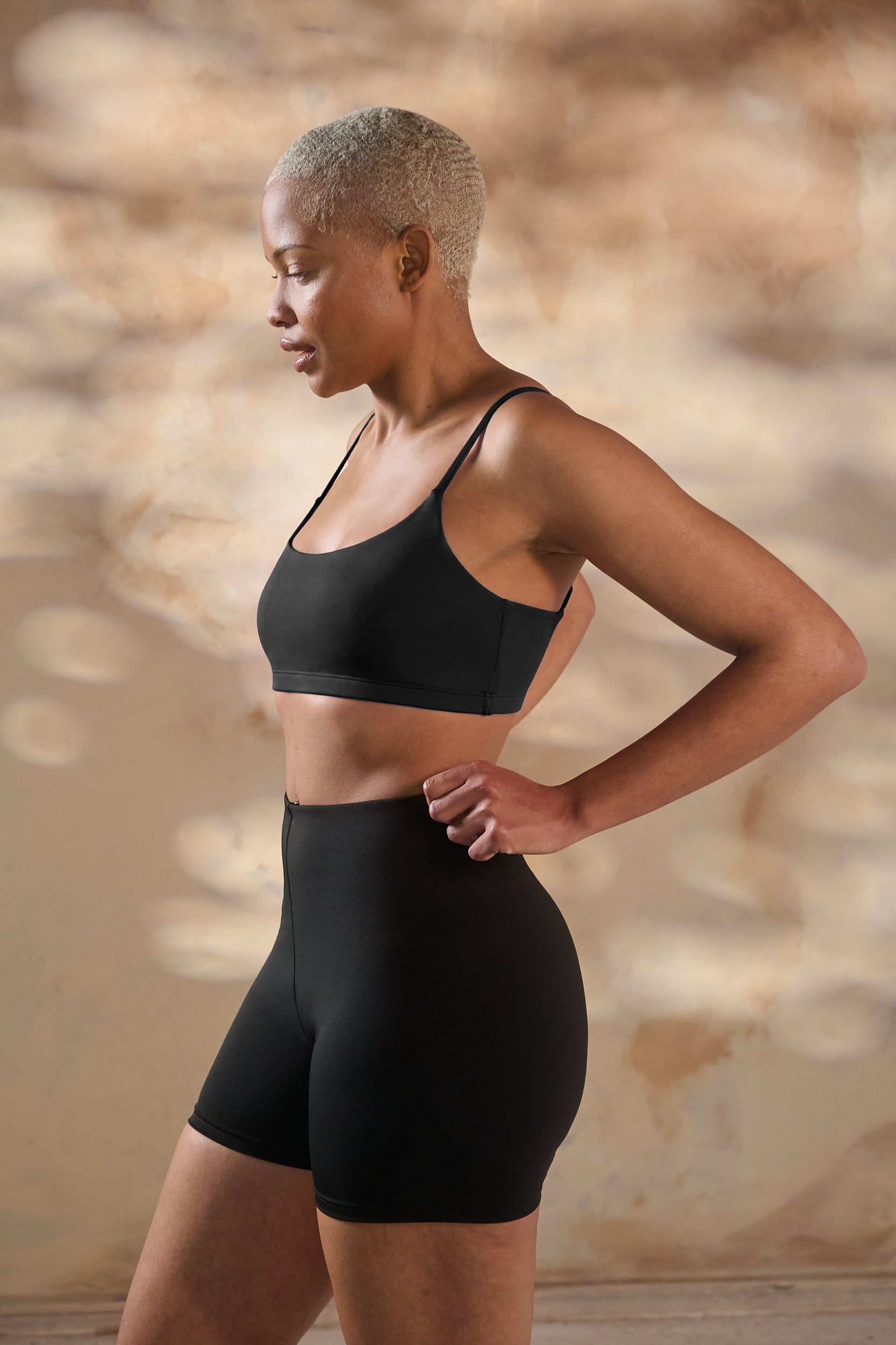Contour Bralette in Black