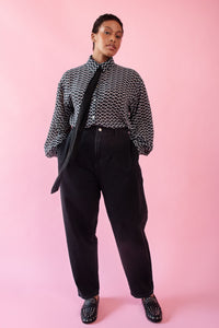 The Mom Jean in Black