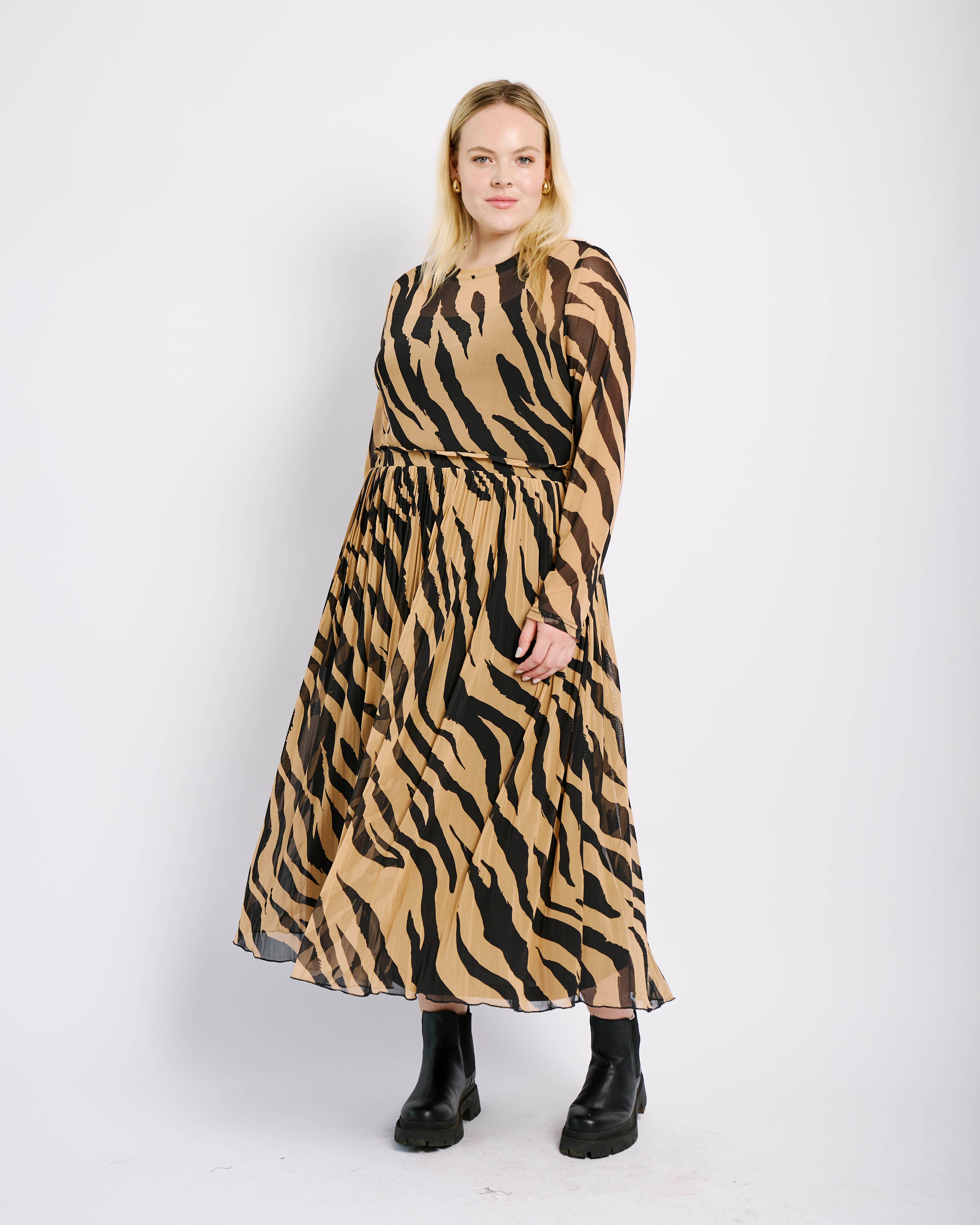 Pleated Mesh Skirt in Big Zebra - Me&B