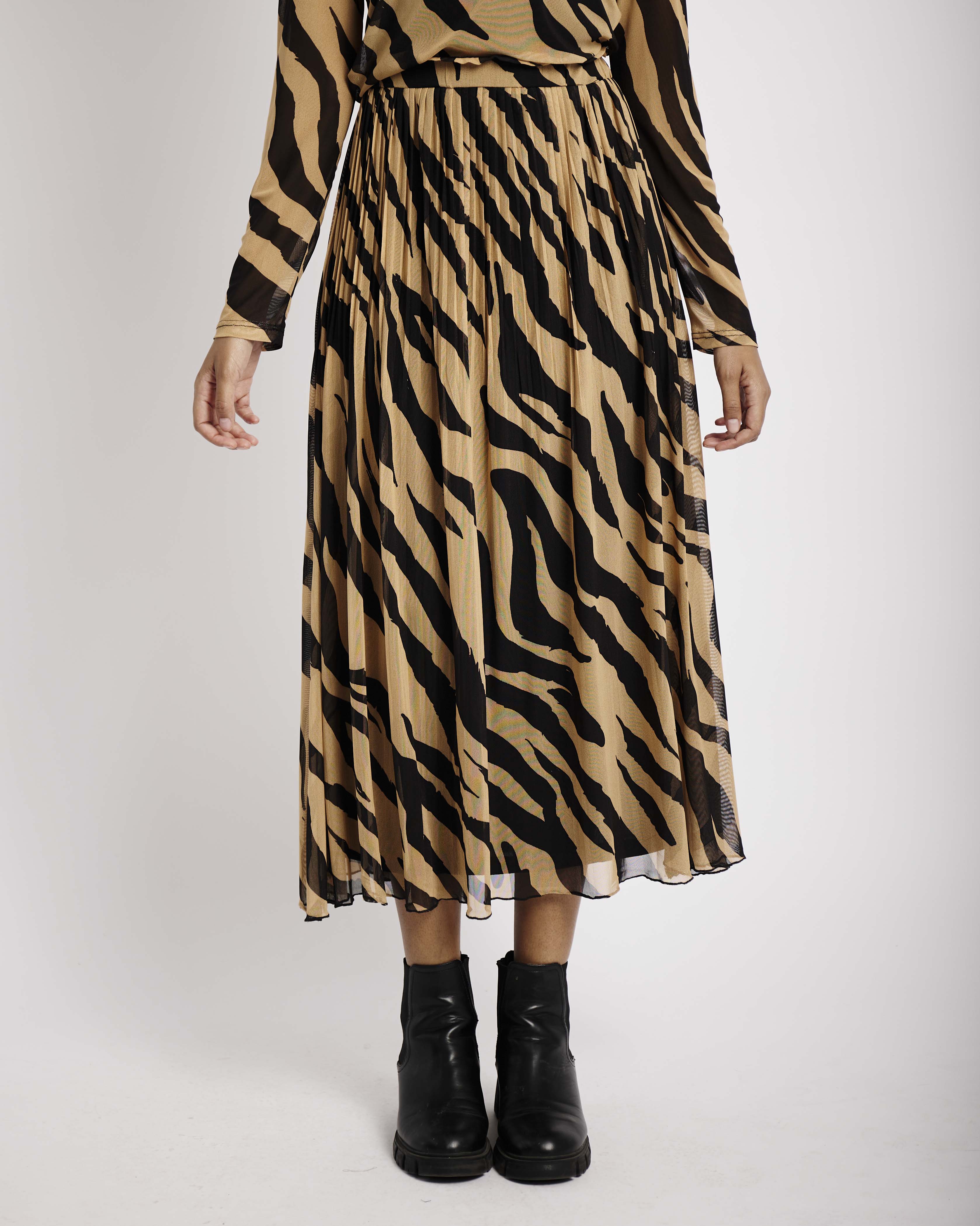 Pleated Mesh Skirt in Big Zebra - Me&B