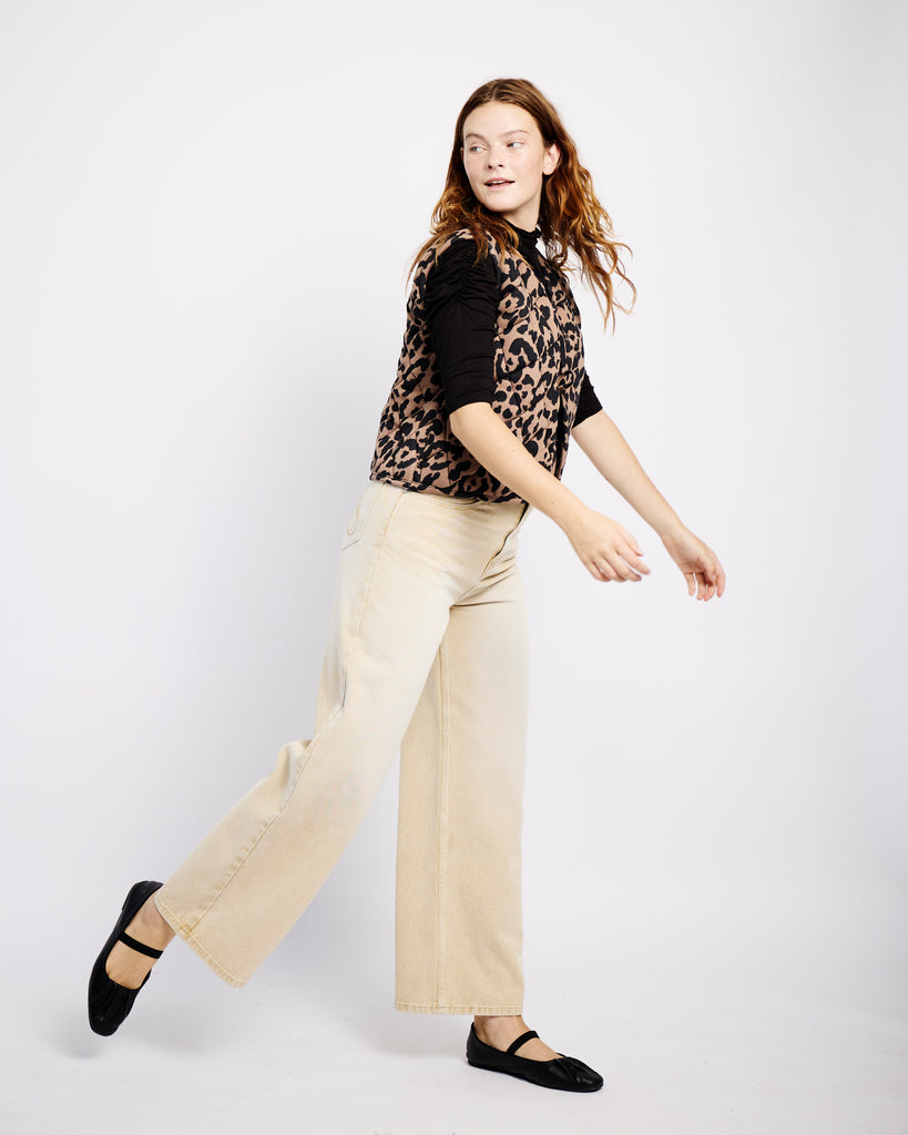 Adjustable Waist Jean in Mocha - Me&B