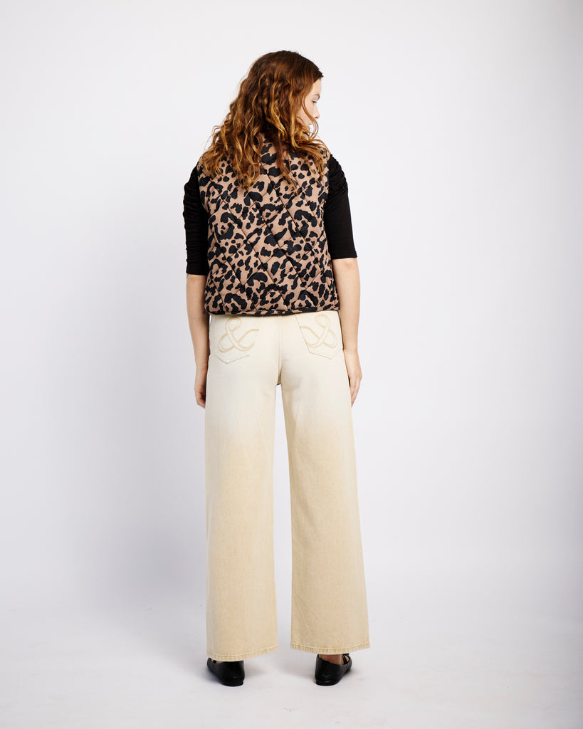 Adjustable Waist Jean in Mocha - Me&B