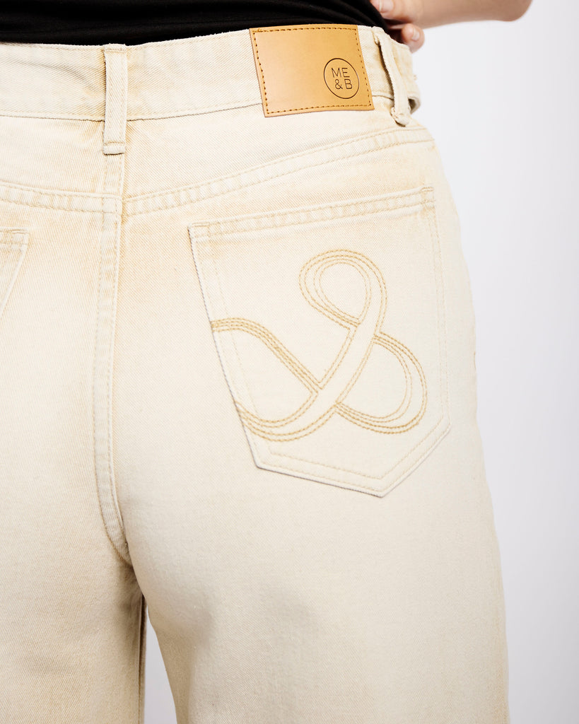 Adjustable Waist Jean in Mocha - Me&B