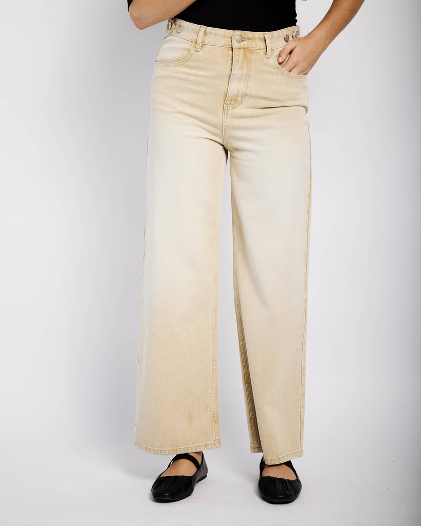 Adjustable Waist Jean in Mocha - Me&B