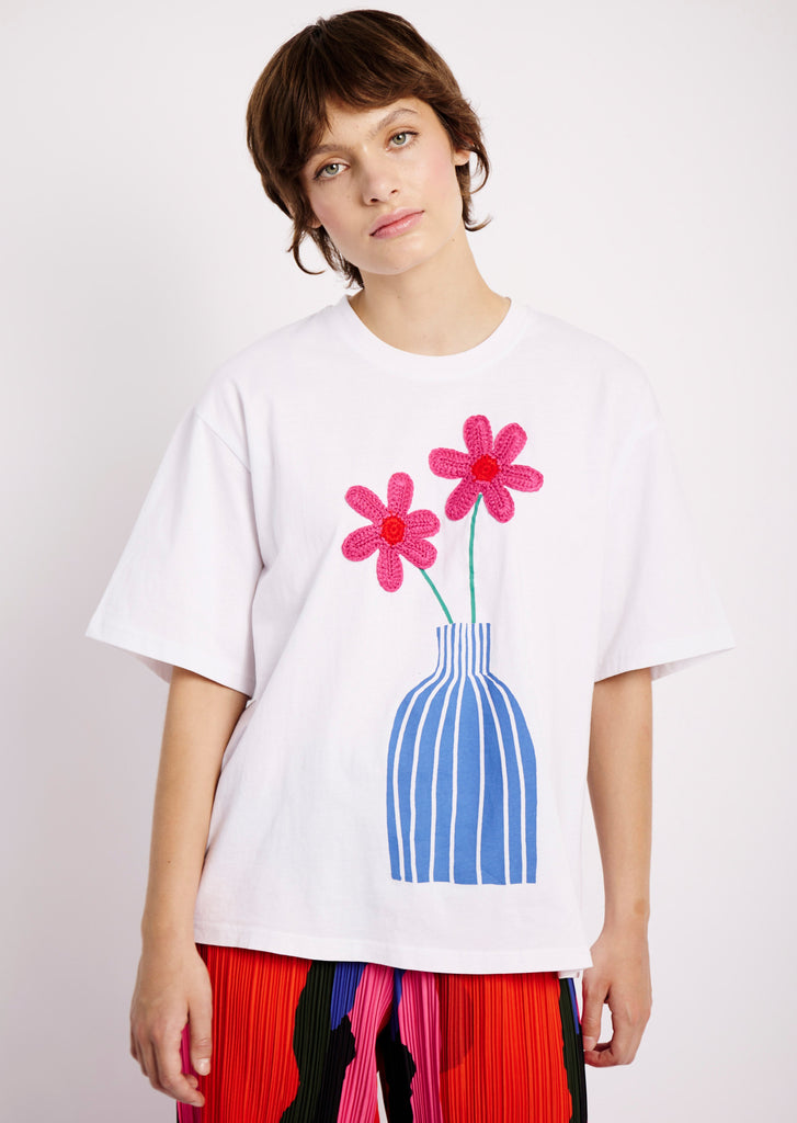 The Statement Tee with Vase - Me&B