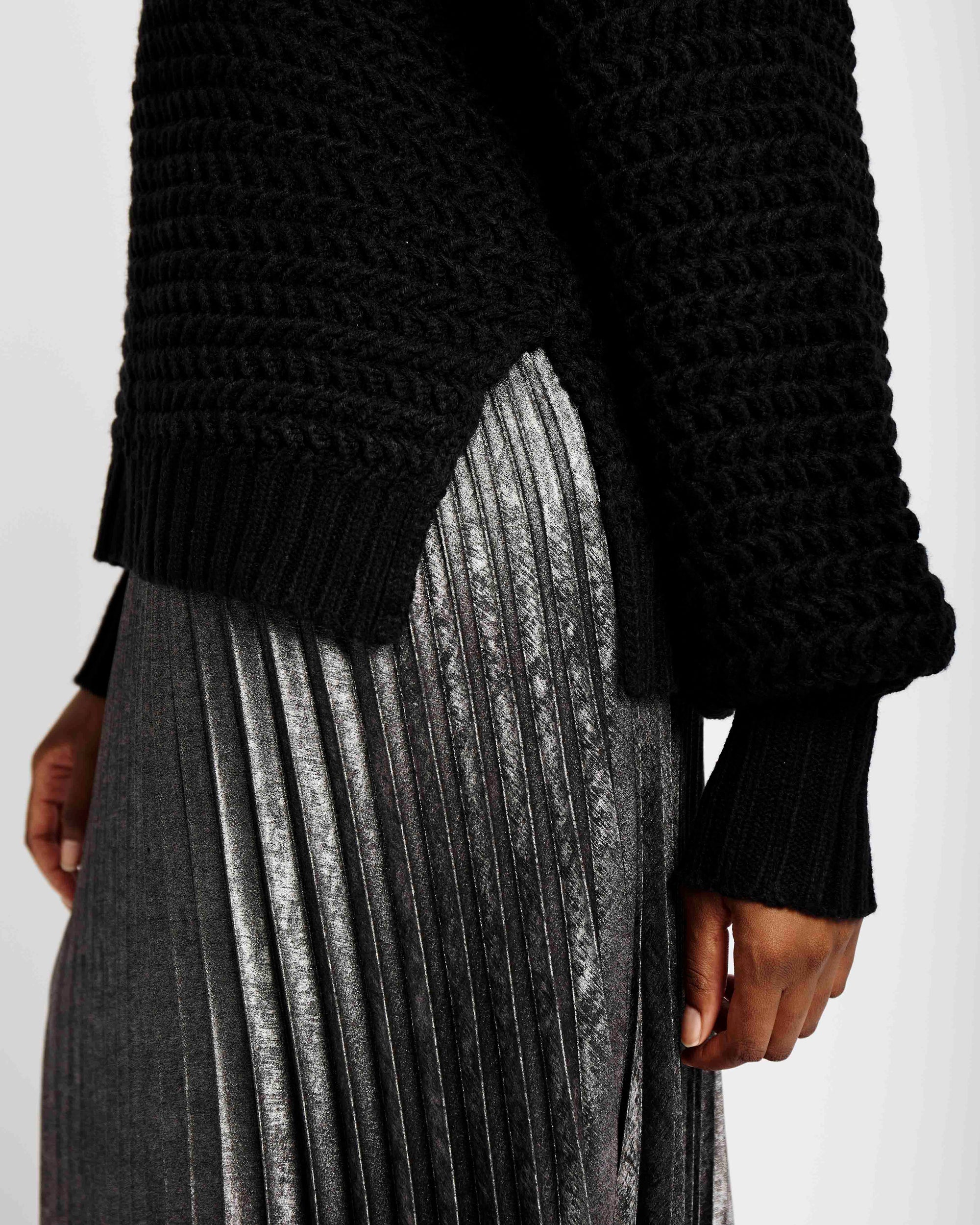 Chunky Loose Knit Jumper - Me&B