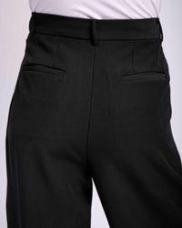 Tailored Tapered Leg Pants in Black