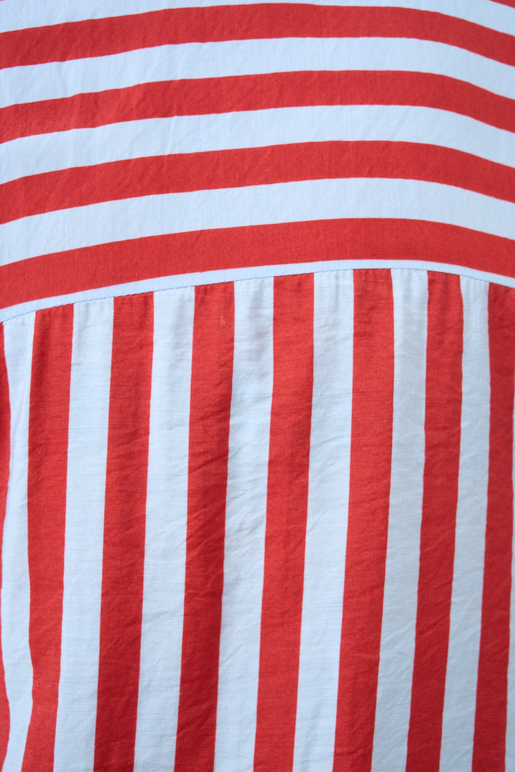Bellow Sleeve Shirt in Red/Blue Stripe