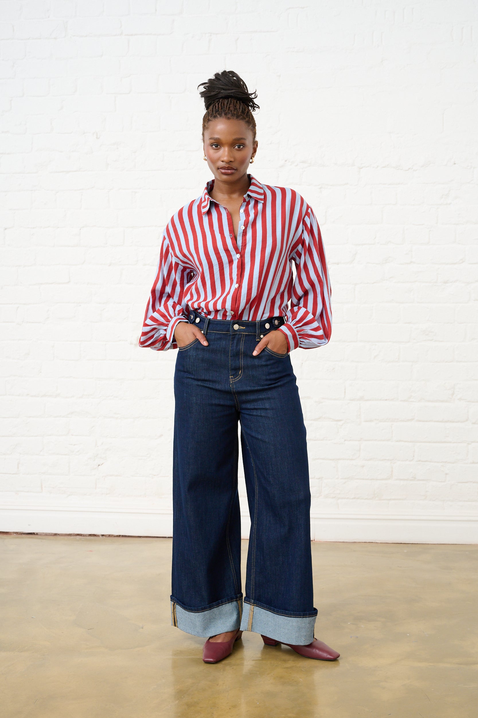 Bellow Sleeve Shirt in Red/Blue Stripe
