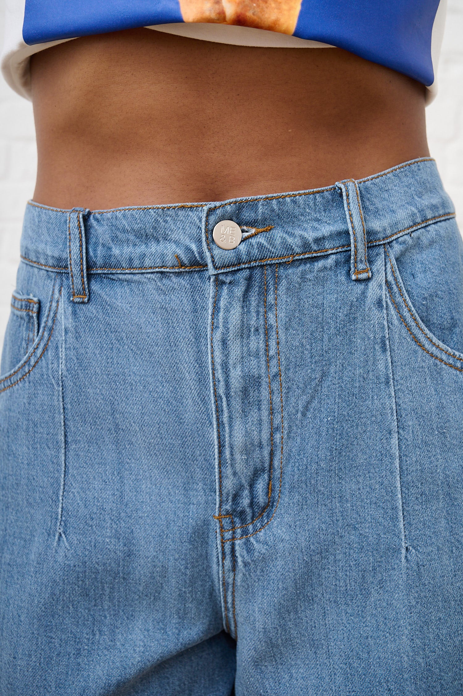 Lyocell Denim Shorts in Med Wash