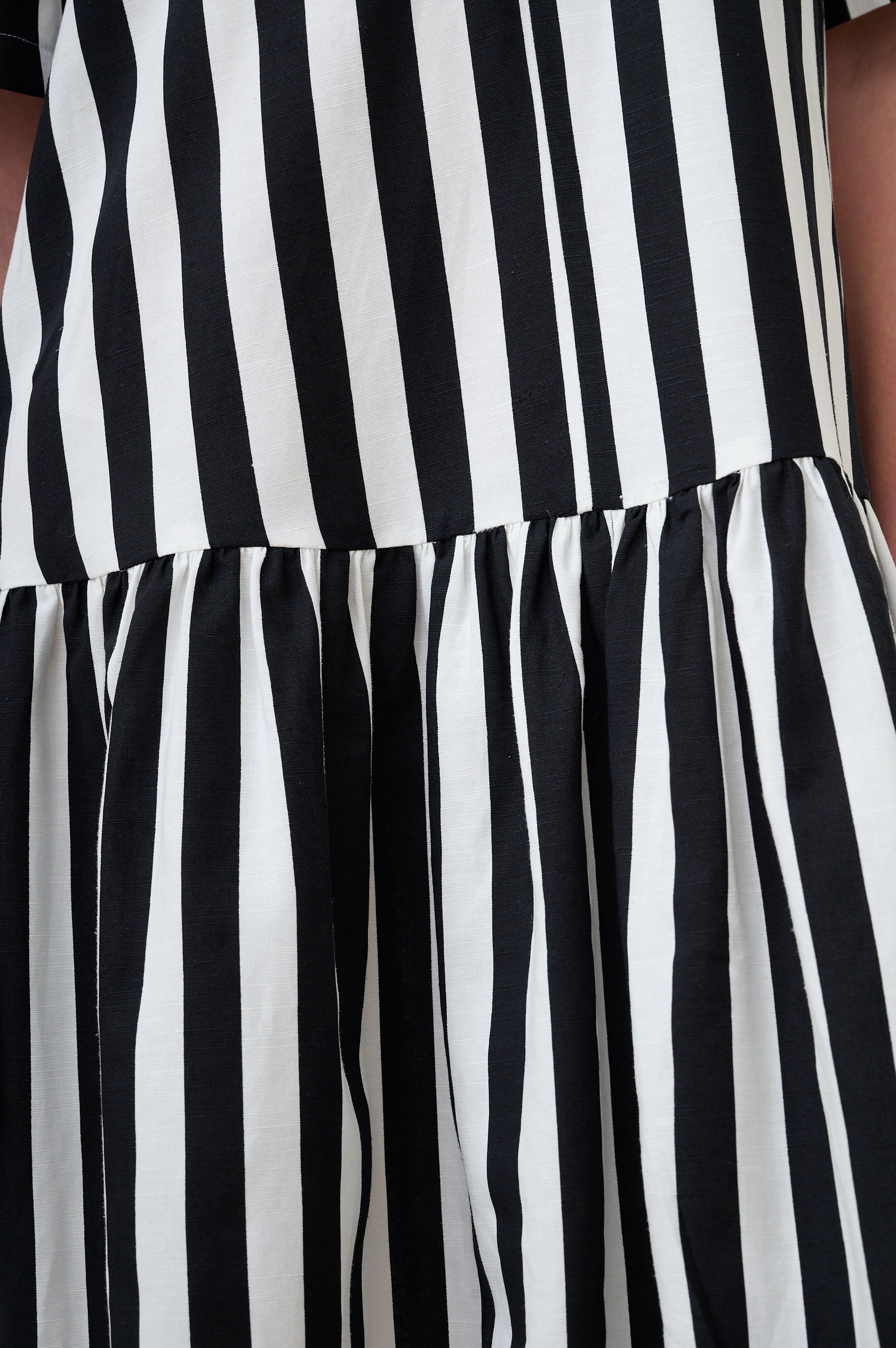 Tie Front Sack Dress in Black/White