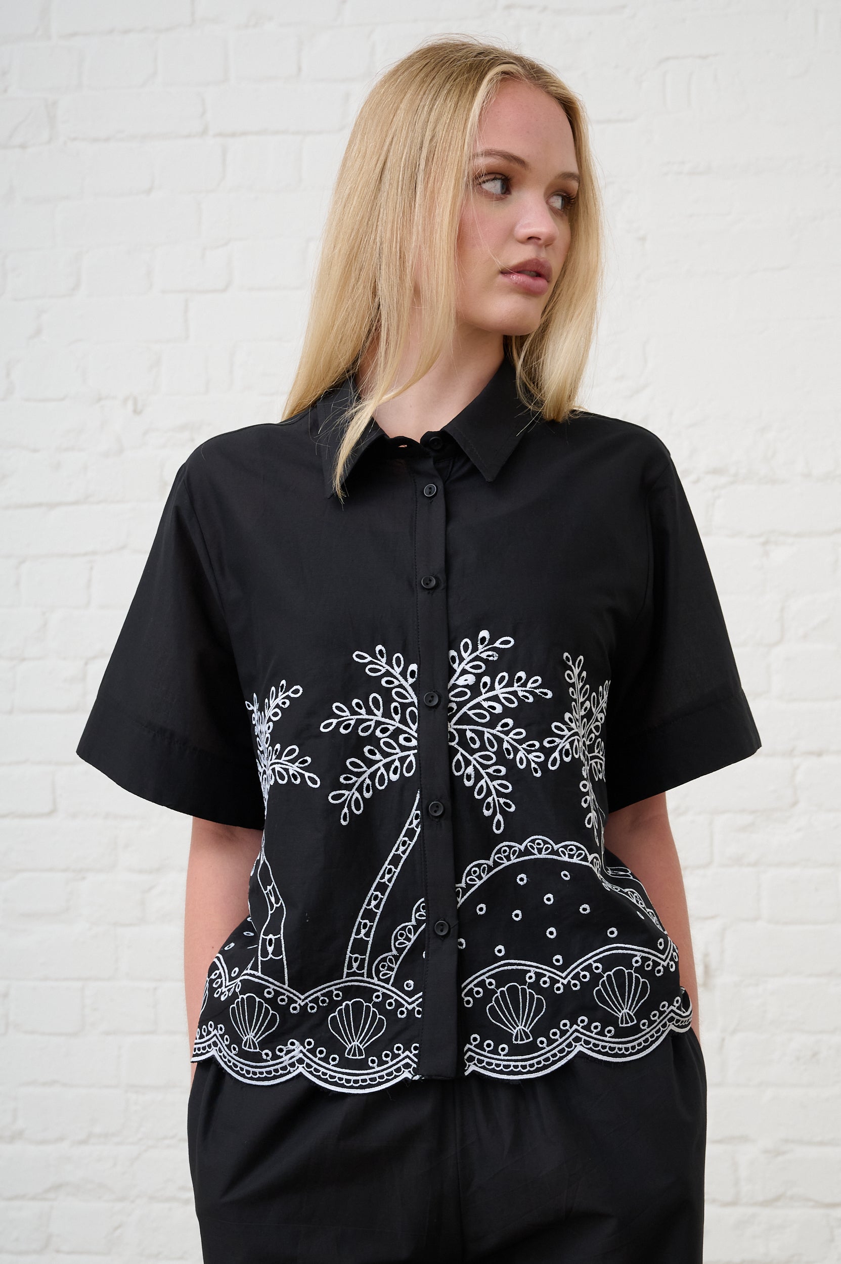 Classic Shirt in Palm Anglaise