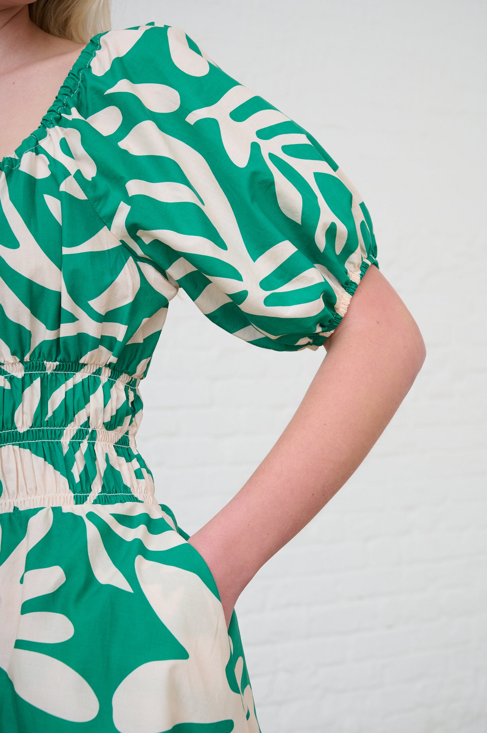 Elasticated Waist Midi Dress with Sleeves in Foliage Print