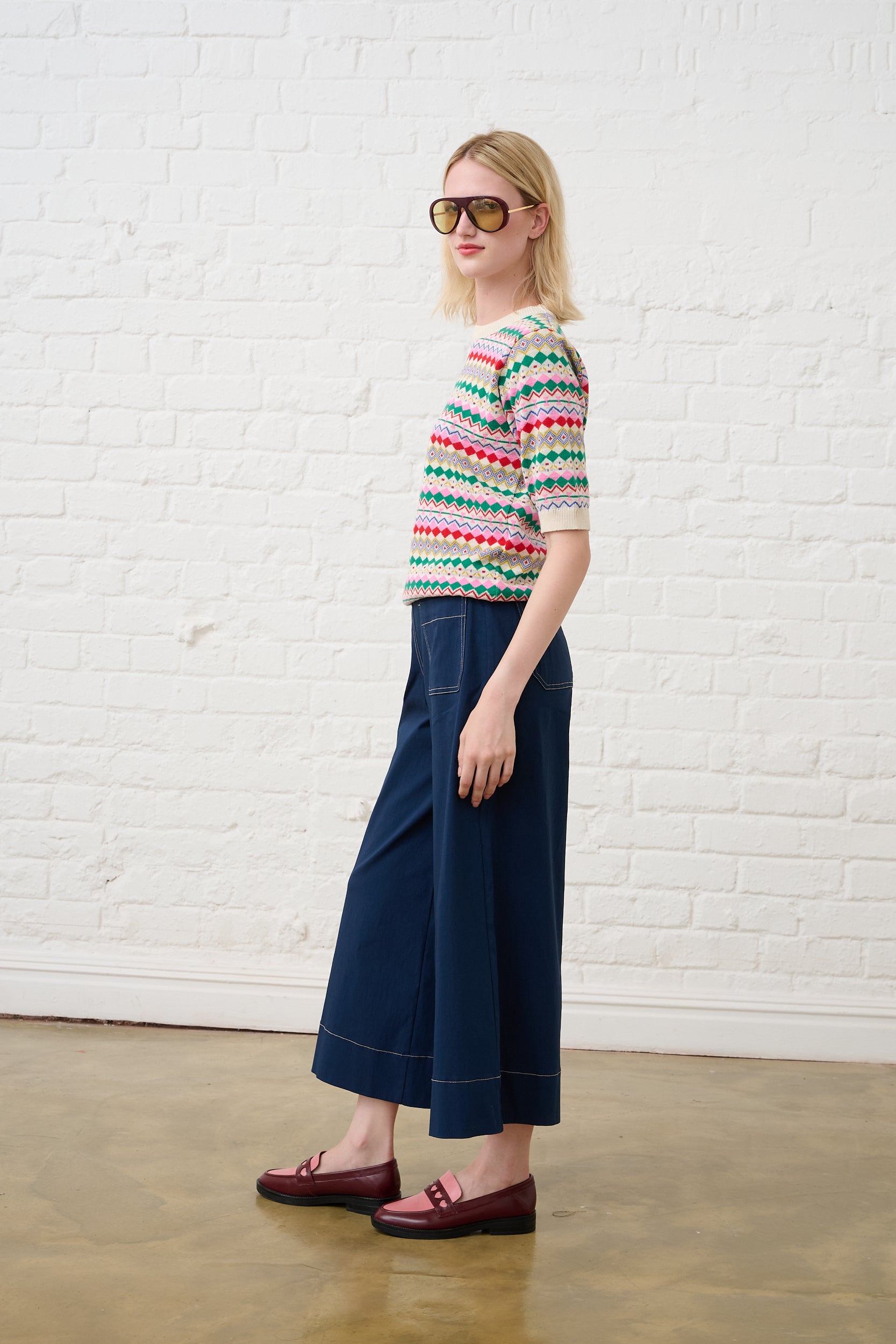Navy Stretch Wide Leg Cropped Pants – Me&B