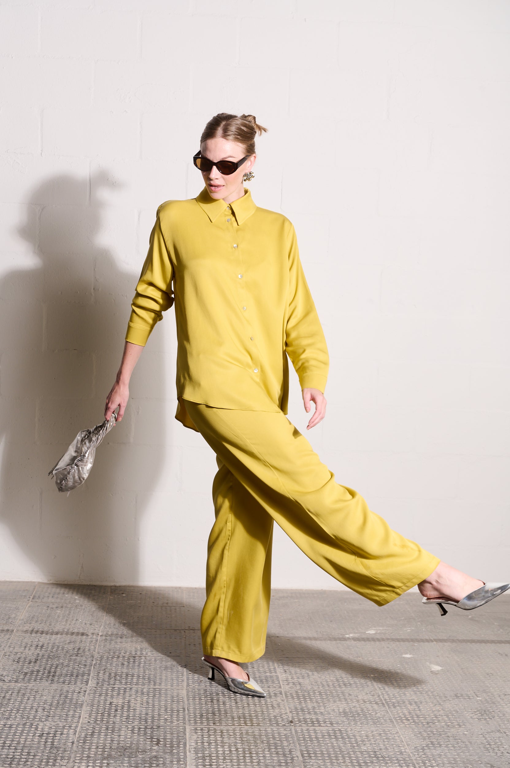 Flat Front Wide Leg Pants in Chartreuse