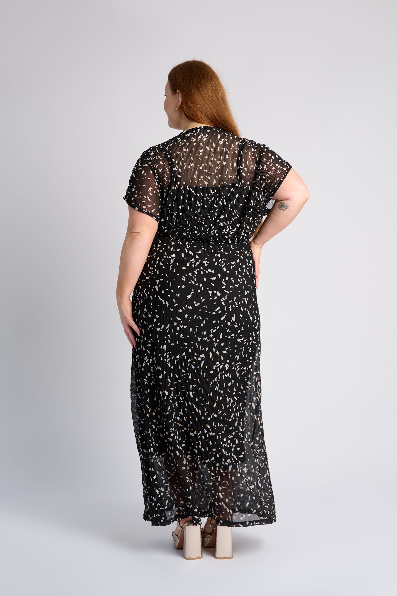 Kimono Sleeve Maxi dress in Foil Black