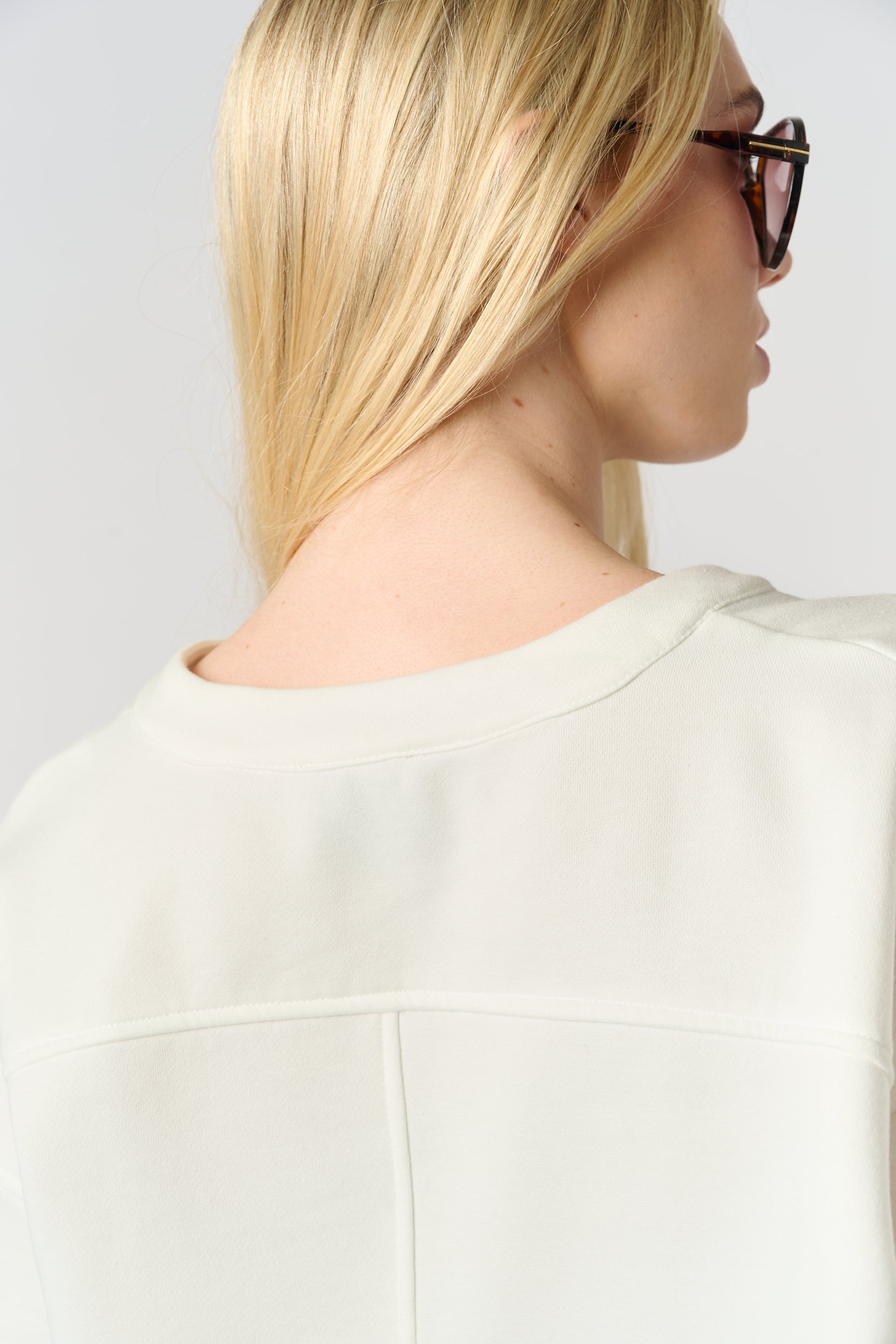 Milk Mandarin Placket Sweat