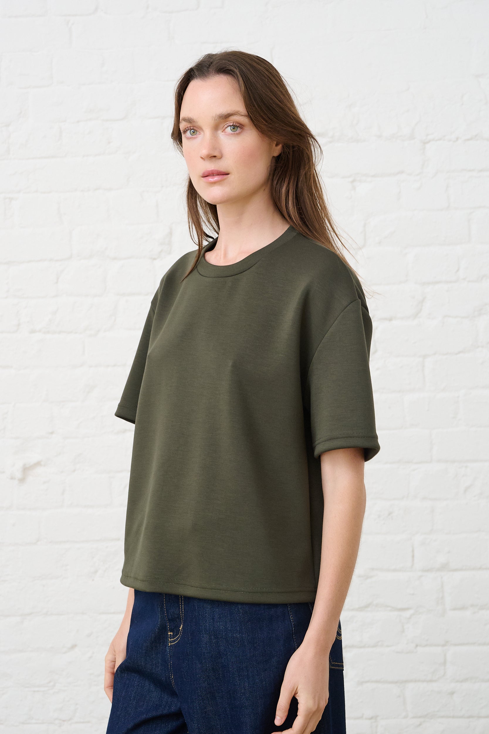 Premium T-Shirt in Olive
