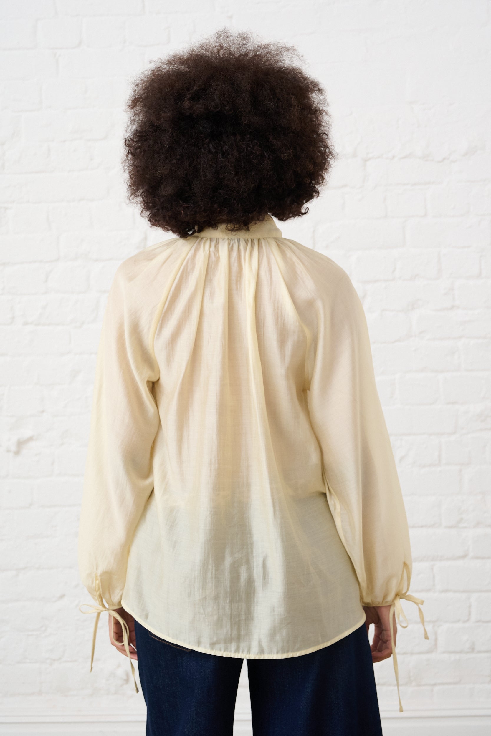 Blouse in Sheer Butter