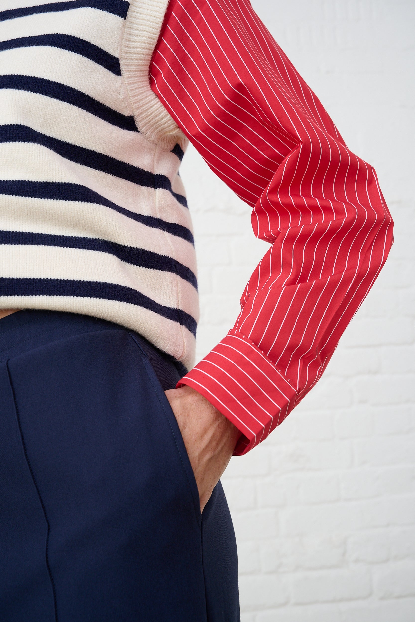 Ponti Pin Tuck Pant in Ink